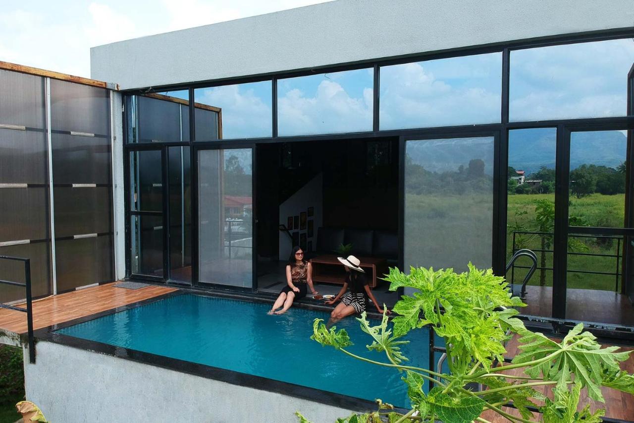 Two Villa By Stayvista With Infinity Pool, Farm & Mountain Views, Modern Interiors Карджат Екстер'єр фото